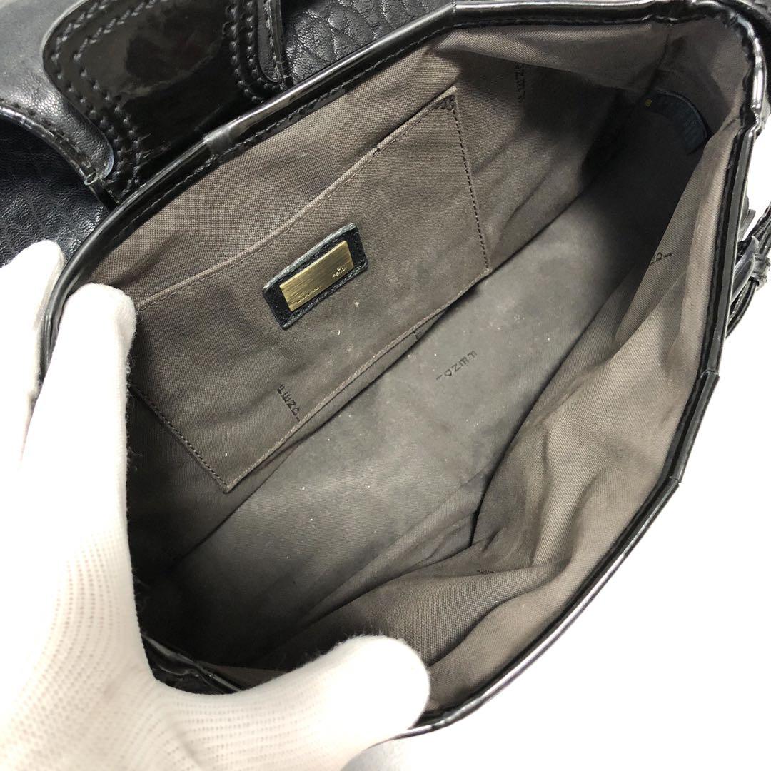 FENDI チェーンショルダーバッグ レザー ベルトモチーフ
