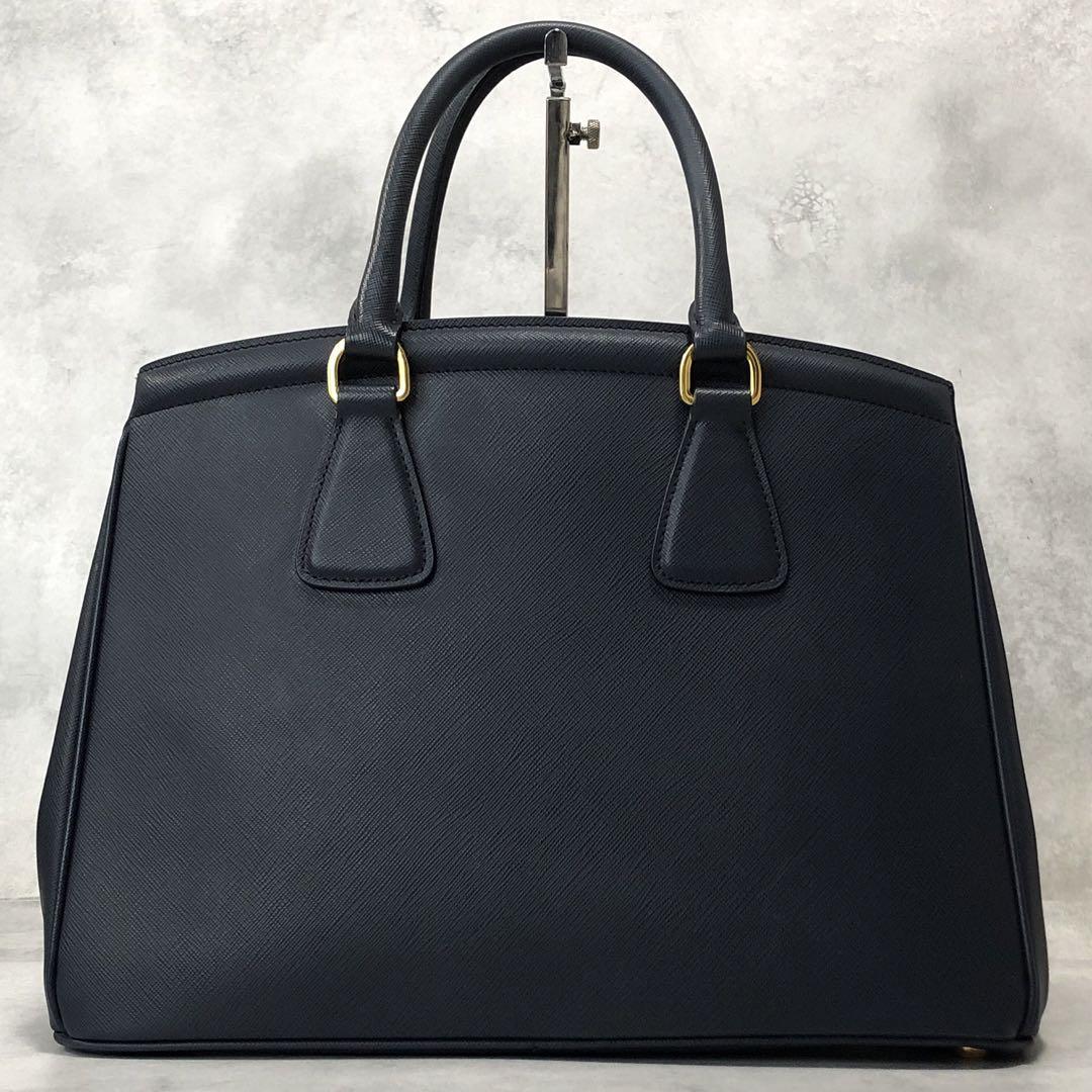 PRADA サフィアーノルクス トートバッグ