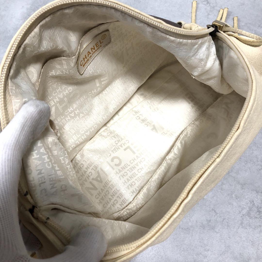 CHANEL フリンジ レザー ハンドバッグ