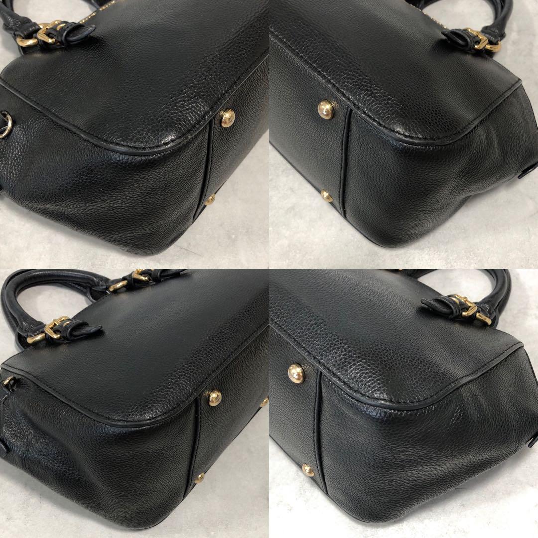 miumiu ハンドバッグ レザー