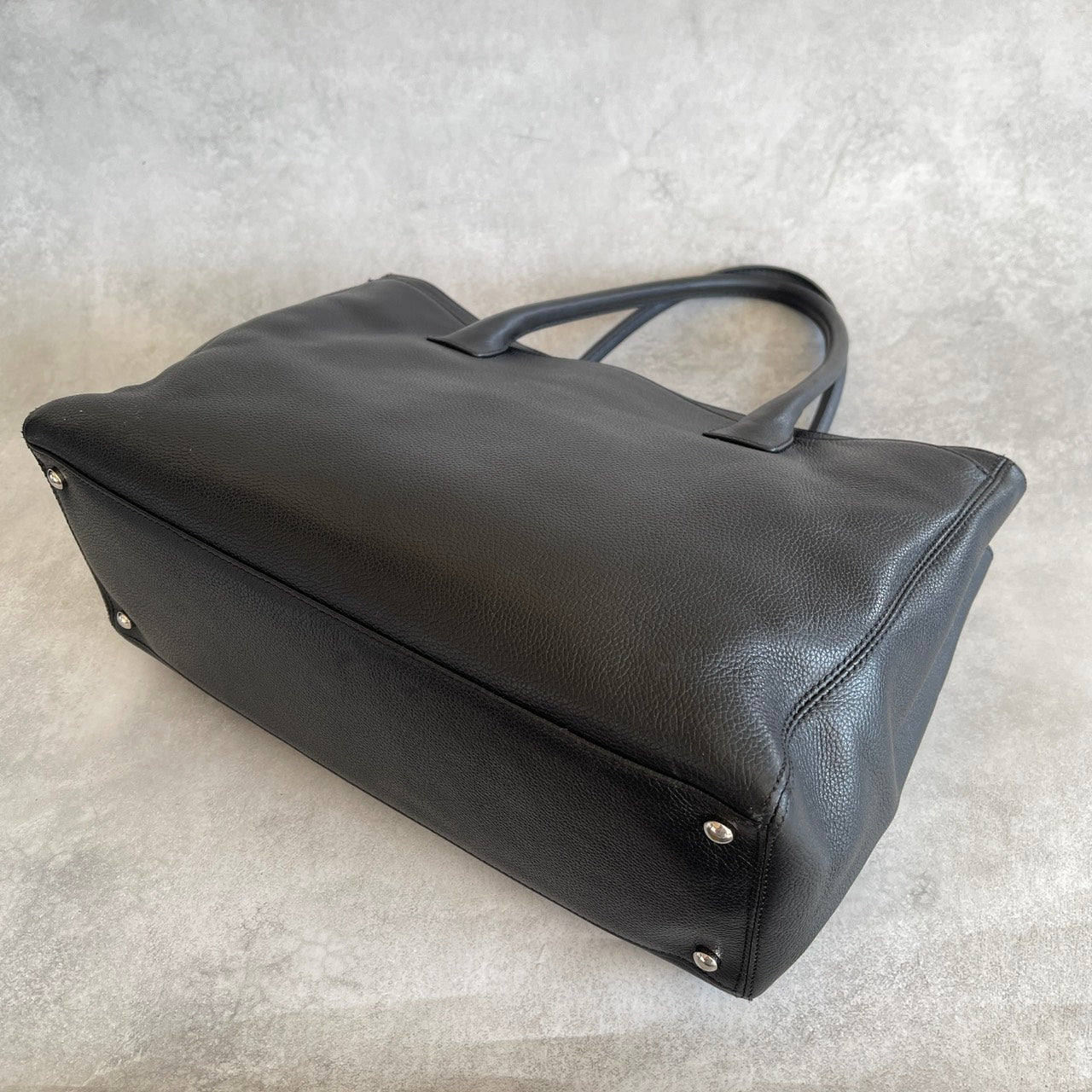 CHANEL エグゼクティブトート キャビアスキン ブラック 11番台