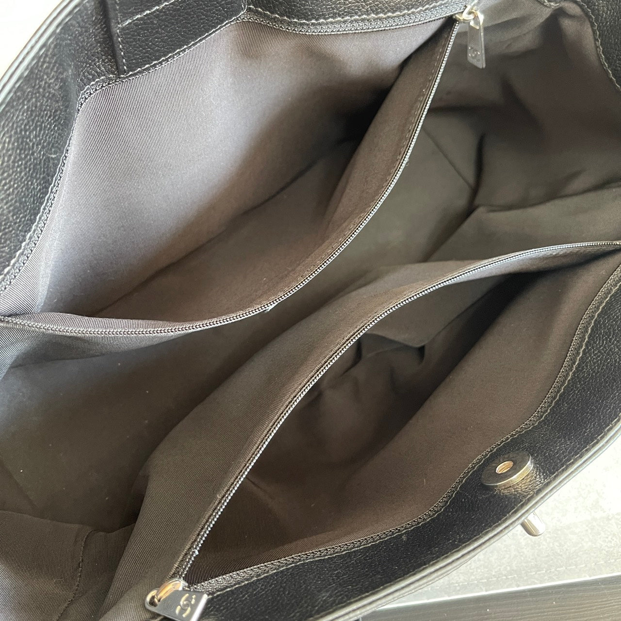 CHANEL エグゼクティブトート キャビアスキン ブラック 11番台